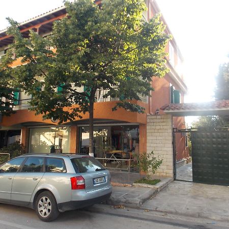 Elvin Apartments Sarandë Exterior foto